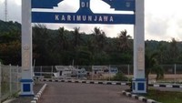 Tugu Selamat Datang di Pelabuhan Karimun Jawa