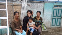 Foto bersama masyarakat