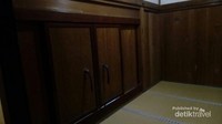 Lorong disebelah ruang penerimaan tamu tempat para samurai, jika ada yang menyerang tuan rumah dengan menggeser pintu secara cepat menghalau serangan