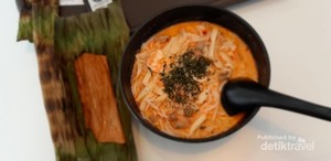 Katanya Ini Laksa Paling Enak di Singapura