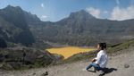 Kawah Emas Gunung Kelud