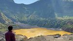 Kawah Emas Gunung Kelud