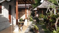 Beginilah guest house milik desa.