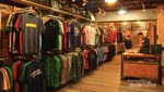 Ke Bukittinggi, Belanja Suvenir T Shirt Kapuyuak
