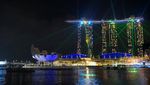 Ke Merlion Park, Nikmati Pertunjukan Laser dan Kembang Api