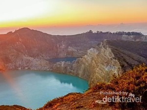 Keajaiban danau Kelimutu