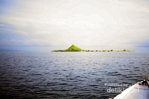 Keajaiban Indonesia, Padang Rumput di Tengah Laut!