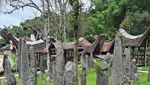 Keajaiban Tana Toraja, Makam Vertikal di Atas Tebing