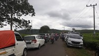 Warga memadati kawasan Kayu Aro