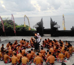 Kecak, Tarian Sakral yang Mempesona