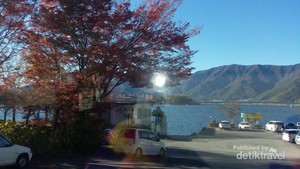 Kecantikan Jepang 2 in 1 di Danau Kawaguchi