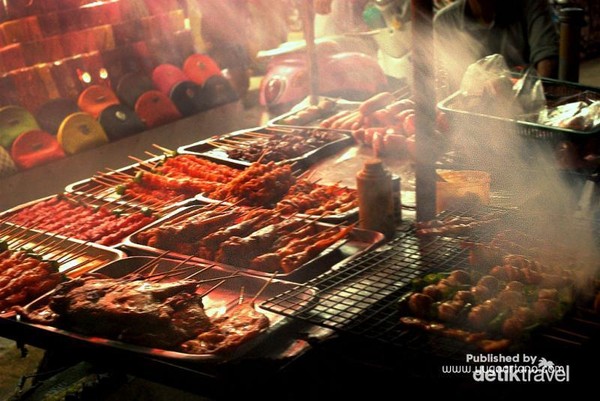 Kehidupan Malam & Ladyboy Cantik di Phuket