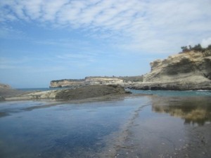 Keindahan Alam di Pantai Klayar, Pacitan