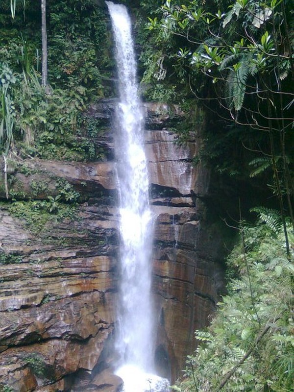 Keindahan Bertingkat Milik Air Terjun Aek Martua