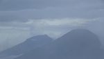 Keindahan Gunung Prau yang Tertutup Kabut