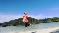 Terbang Menuju Indahnya Alam Indonesia
