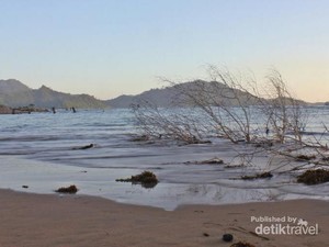 Keindahan Pantai Sako di Padang yang Jarang Orang Tahu