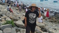 Pulau Hon Mun dengan garis pantai terjal yang indah.