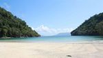 Keindahan Tanpa Batas di Pulau Nusa Barong, Jember