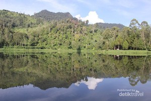 Keindahan Tersembunyi di Hulu Sungai Citarum