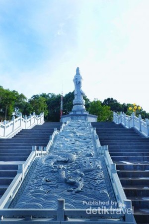 Kelenteng di Belitung Ini Terkenal Sampai ke Luar Negeri Lho