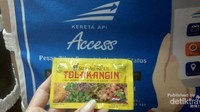 Ke mana pun dan naik transportasi apa pun jangan lupa membawa tolak angin