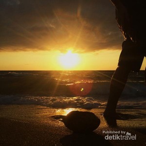 Kembaran Pantai Kuta di Sulawesi Tengah