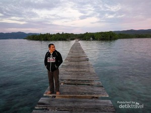 Kemping Asyik di Dermaga Tanjung Tiram, Kendari