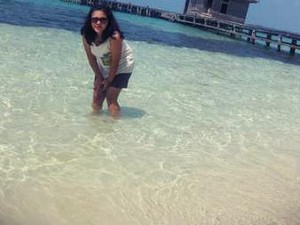 Kemping di Semak Daun, Serasa Pulau Pribadi!