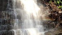 Menangkap kecantikan air terjun Gansir