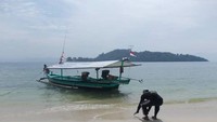 Pantai Mutun, Bandar Lampung.