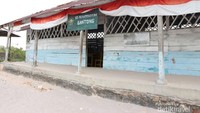 Replika SD Laskar Pelangi