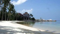 Pantai Nirwana Laut, Karimunjawa (dok. Angela Jennifer Aroemrasni/dtraveller)