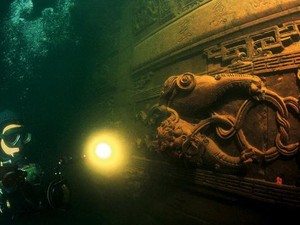 Keren! Ada Kota Kuno di Dasar Danau Kepulauan Ini