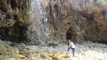 Keren! Air Terjun Langsung ke Laut di Gunungkidul