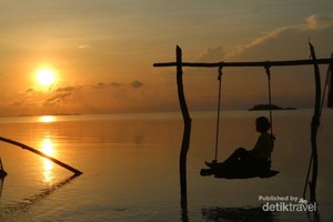 Keren Banget! Matahari Terbit di Karimunjawa