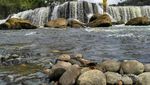 Keren, Bekasi Punya Miniatur Air Terjun Niagara