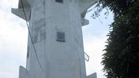 Menara mercusuar di Pulau Pandang