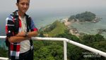 Keren! Menikmati Pulau Pandang dari Puncak Mercusuar