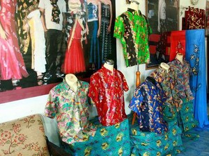 Keren! Papua Juga Punya Batik