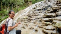 Mendaki air terjun? Siapa takut.