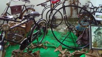Beberapa koleksi sepeda tua di PLUT