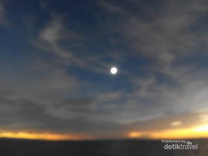 Keseruan Berburu Gerhana Matahari Total di Belitung