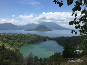 Keseruan Laskar Gerhana Saat Wisata Alam di Ternate