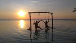 Kesyahduan Surga Tersembunyi Pulau Kampung Bule