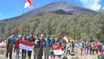 Ketika Merah Putih Berkibar di Semeru