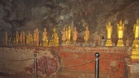 Upper cave yang lebih gelap daripada lower cave