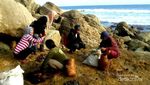 Kijingan, Pantai Batu Nisan di Pacitan