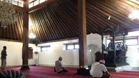 Bagian dalam Masjid Gede Mataram