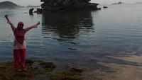 berpose di kondang merak